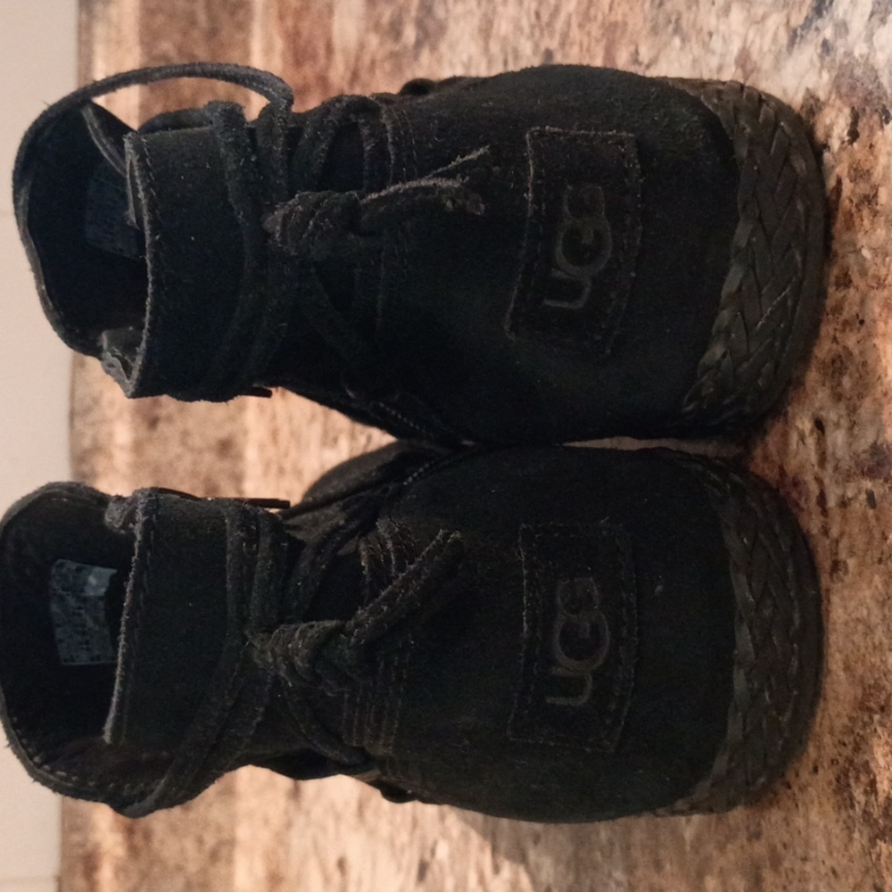UGG Rianne Women's Suede Boots - Picture 5 of 7